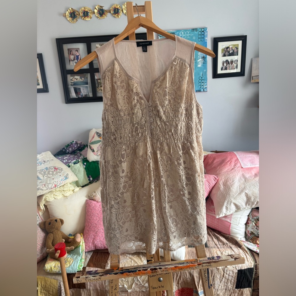 Beige lace tank top by Spense. Size M